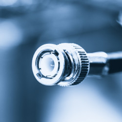 Засоби передачі і компоненти радіо